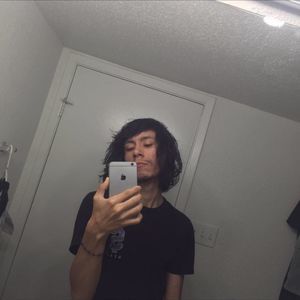 Meet your Posher, Elio